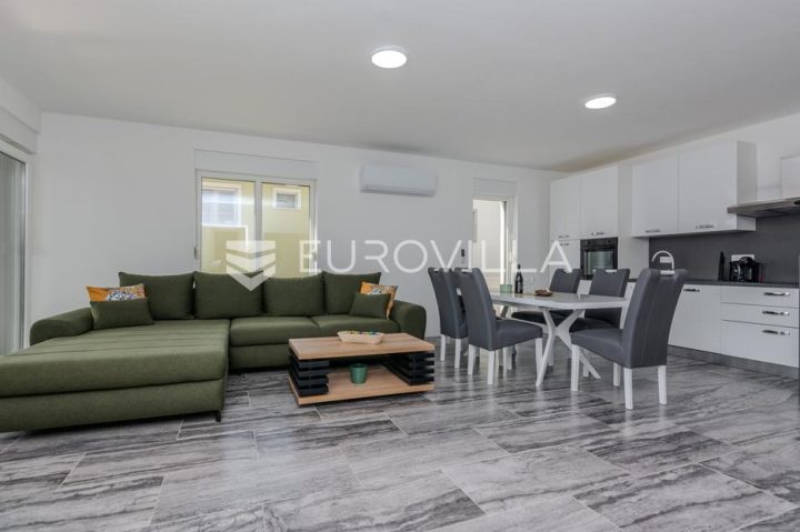 Mieszkanie na sprzedaż 87 m² – Vir