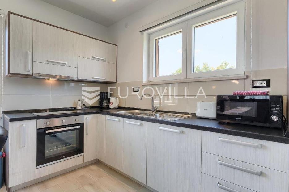 House For sale - Istarska Ližnjan