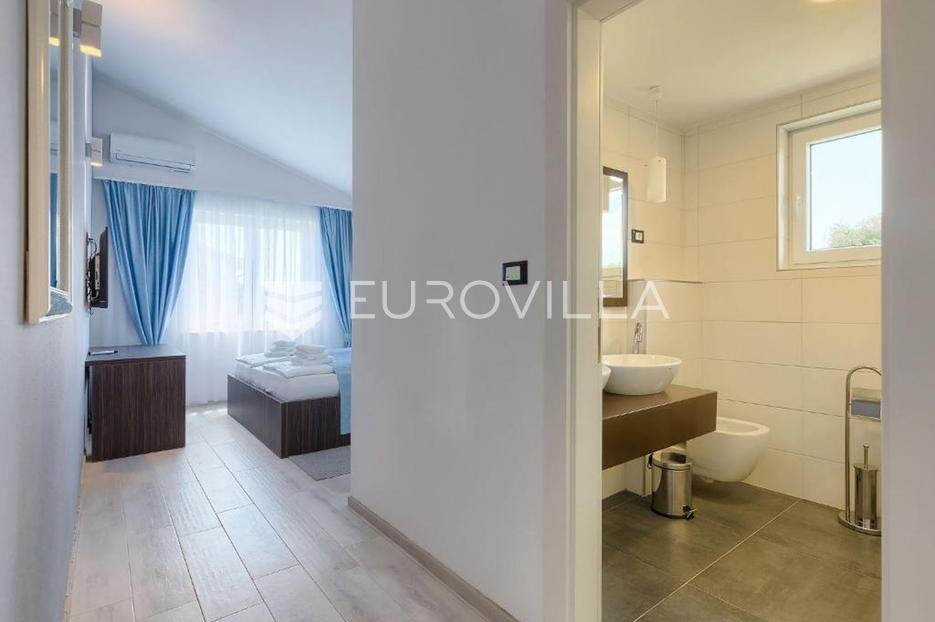 House For sale - Istarska Ližnjan