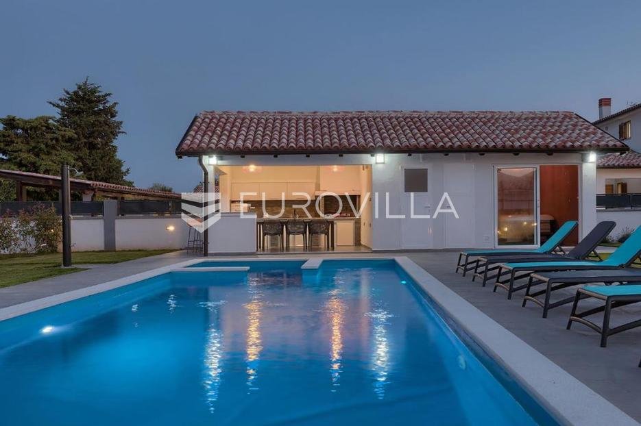 House For sale - Istarska Ližnjan
