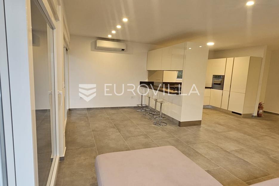 Appartamento In vendita -  Kastav