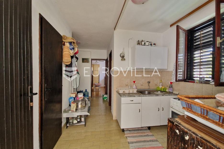 House For sale -  Vir
