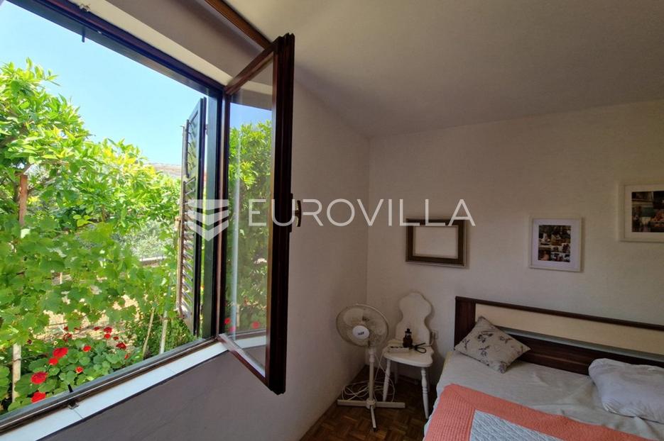 House For sale -  Vir