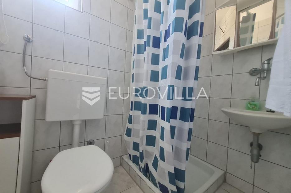 House For sale -  Vir