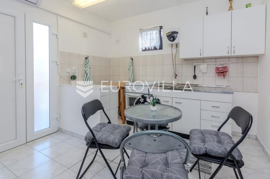 House For sale -  Vir