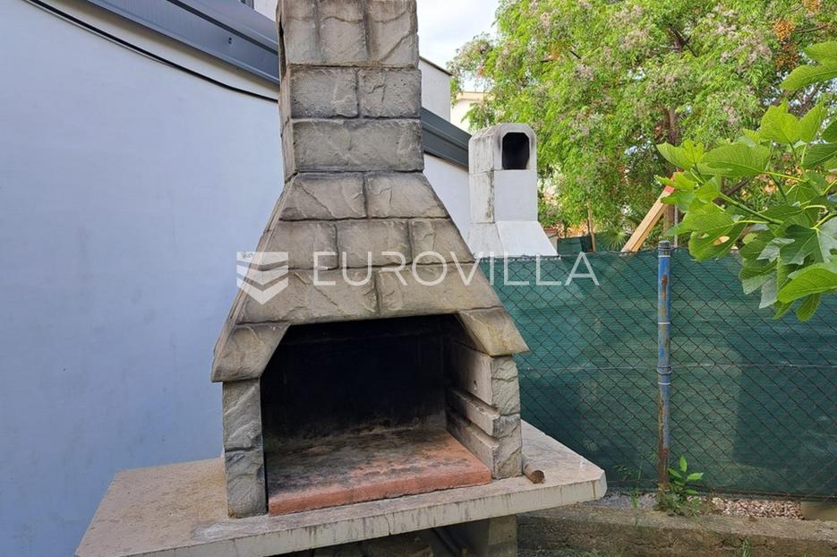 House For sale -  Vir