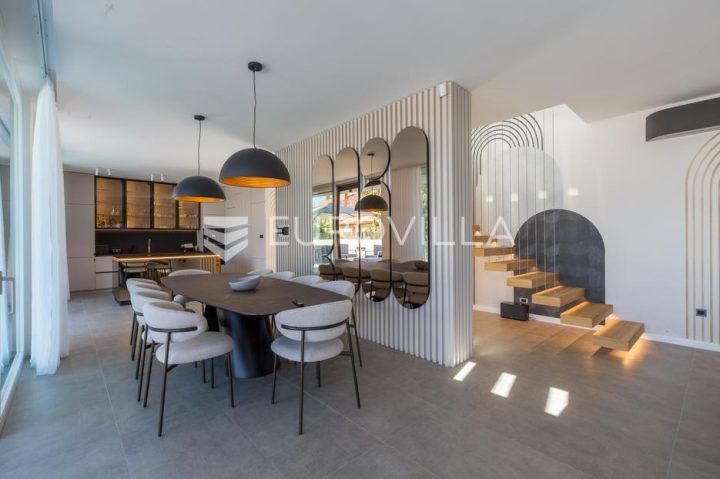 Maison à vendre 250 m² – Rovinjsko Selo