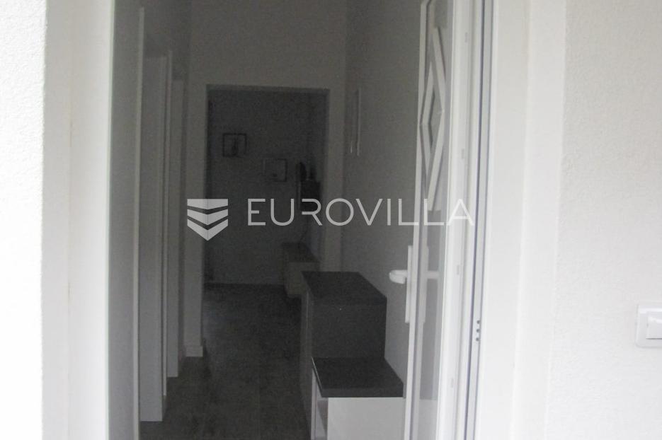 Kuća Na prodaju -  Obrovac