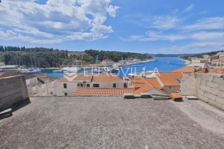 Dom na sprzedaż 324 m² – Milna