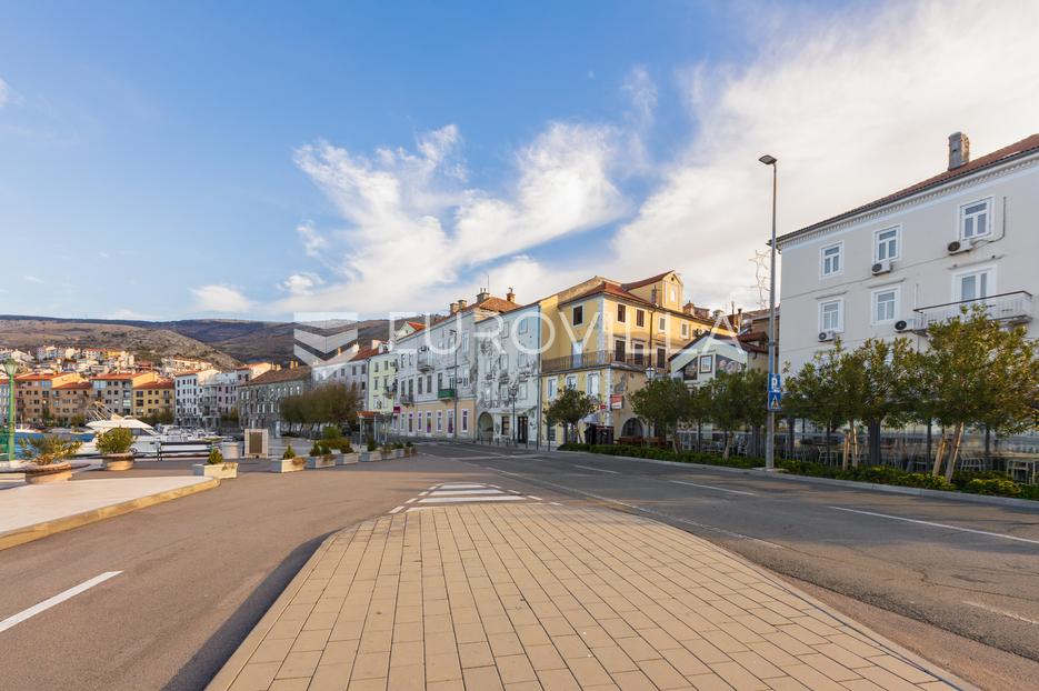 Poslovni prostor Na prodaju -  Senj