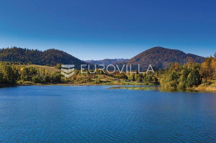 Land For sale Lučice