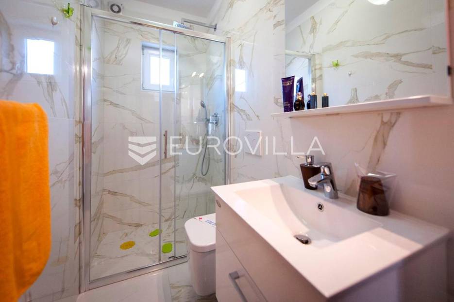 Kuća Na prodaju -  Rovinj