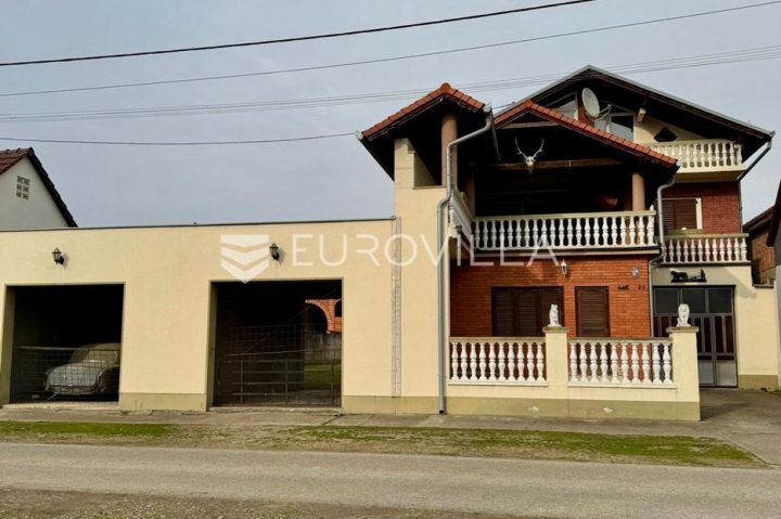 Casa in vendita 1250 m² – Kruševica