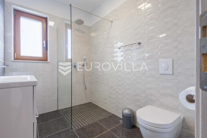 Haus Zu verkaufen - Istarska Labin - foto 3/44