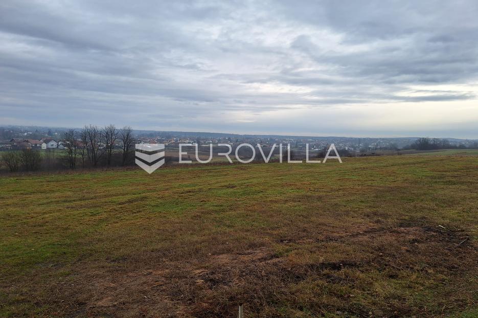Grundstück Zu verkaufen -  Karlovac