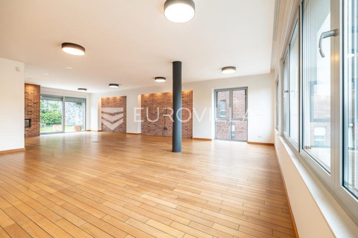 Flat For rent - Grad Zagreb Gornji Grad - Medveščak - foto 2/21
