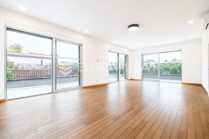 Flat For rent - Grad Zagreb Gornji Grad - Medveščak - foto 4/21