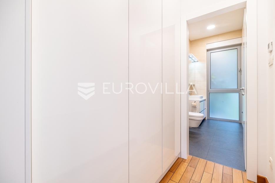 Flat For rent - Grad Zagreb Gornji Grad - Medveščak