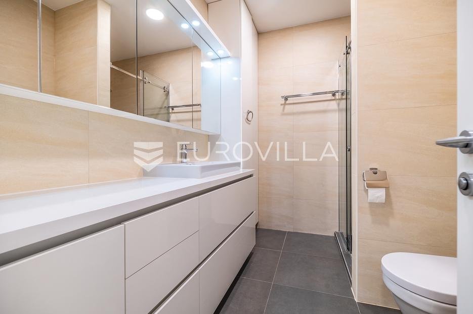 Flat For rent - Grad Zagreb Gornji Grad - Medveščak