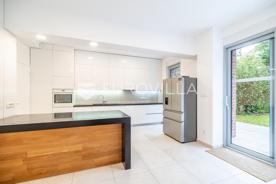 Flat For rent - Grad Zagreb Gornji Grad - Medveščak