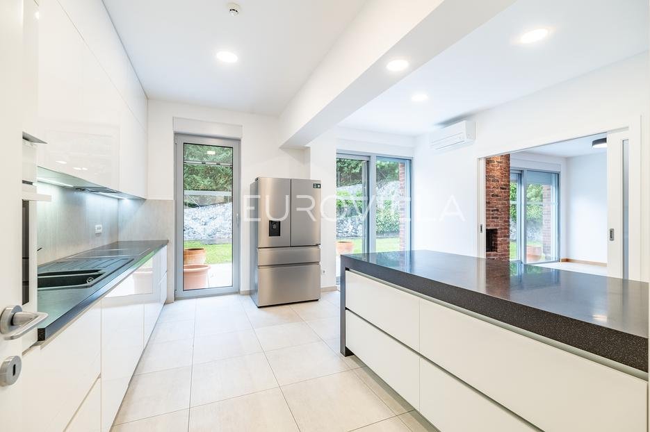 Flat For rent - Grad Zagreb Gornji Grad - Medveščak
