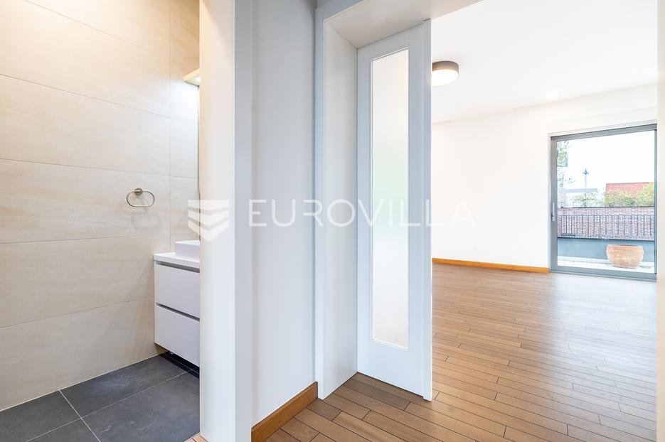 Flat For rent - Grad Zagreb Gornji Grad - Medveščak