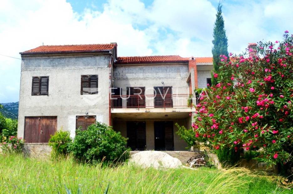 House For sale Bol