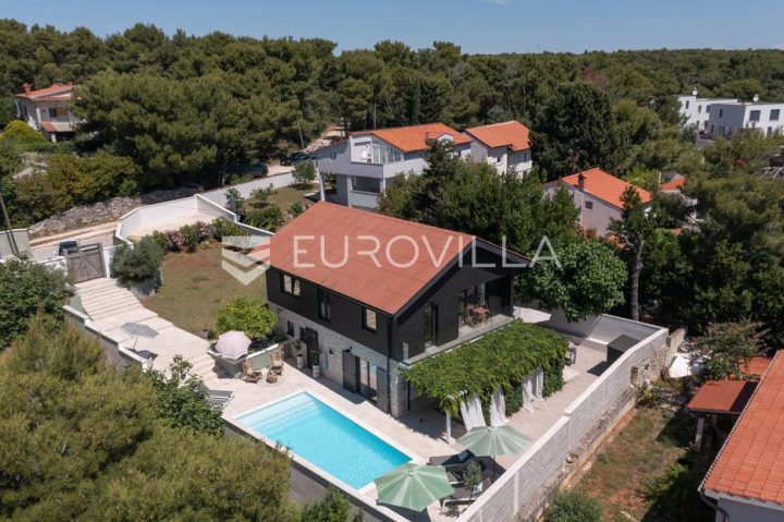House for sale 194 m² – Premantura