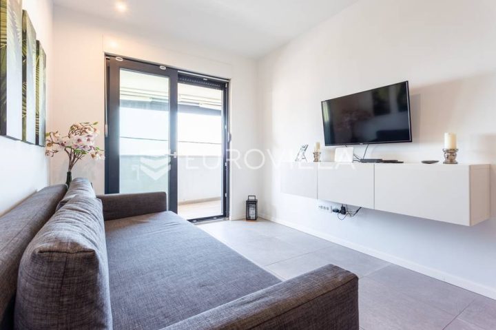 Flat for sale 64 m² – Podstrana