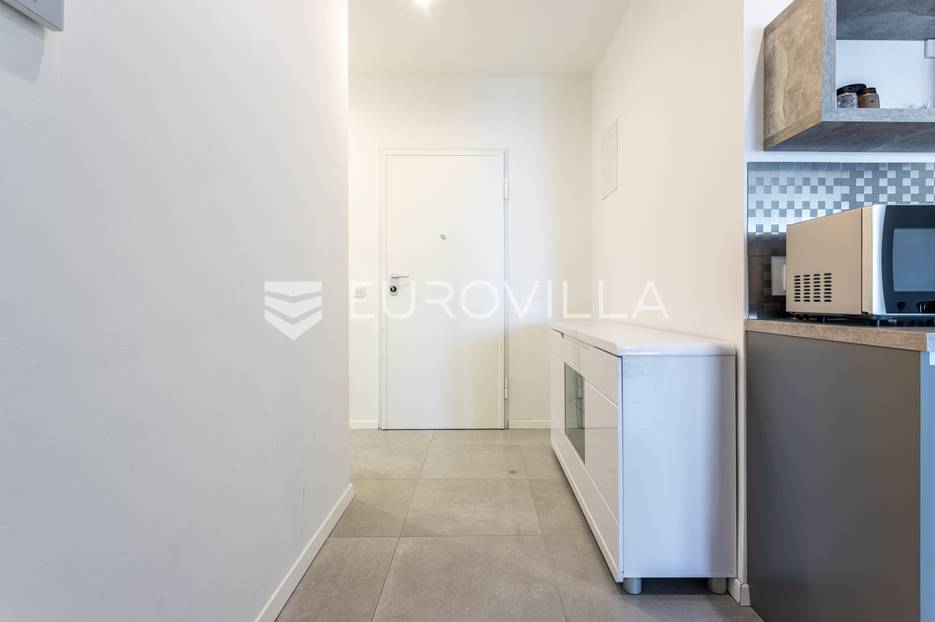 Apartmán Na prodej -  Podstrana