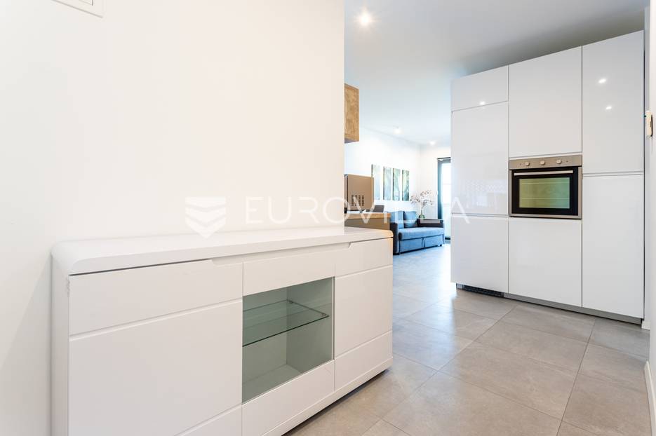 Apartmán Na prodej -  Podstrana