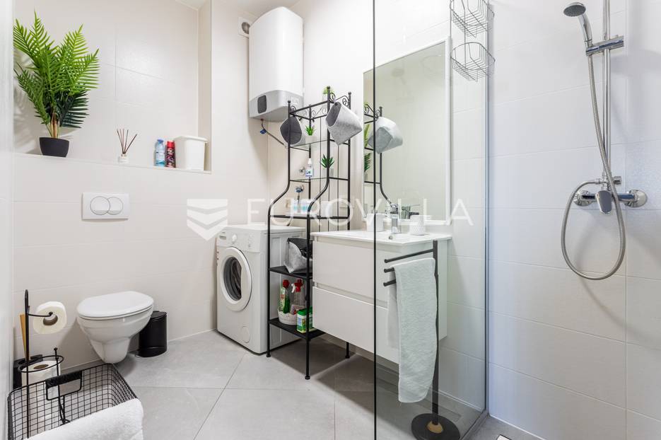 Apartmán Na prodej -  Podstrana