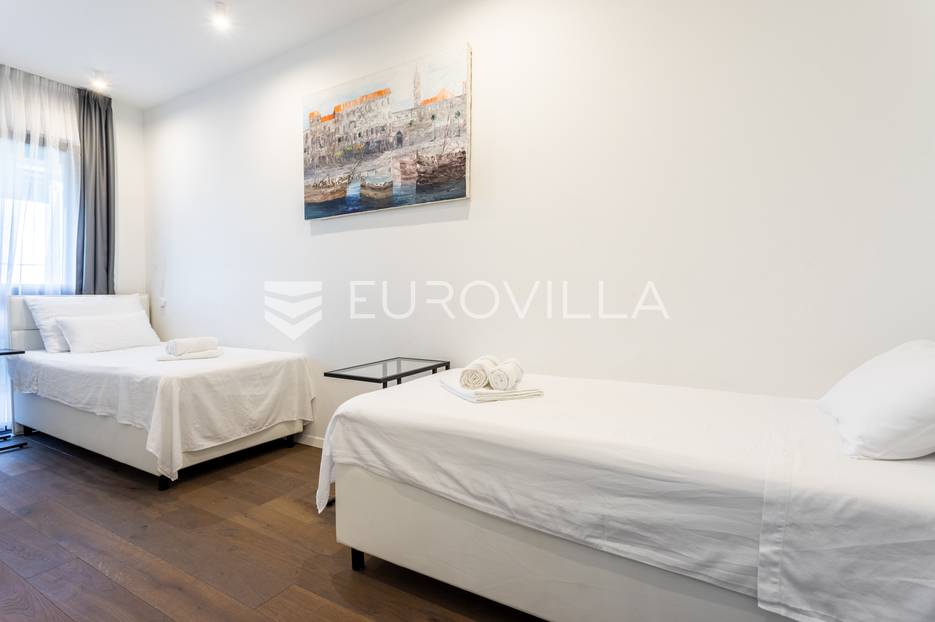 Apartmán Na prodej -  Podstrana