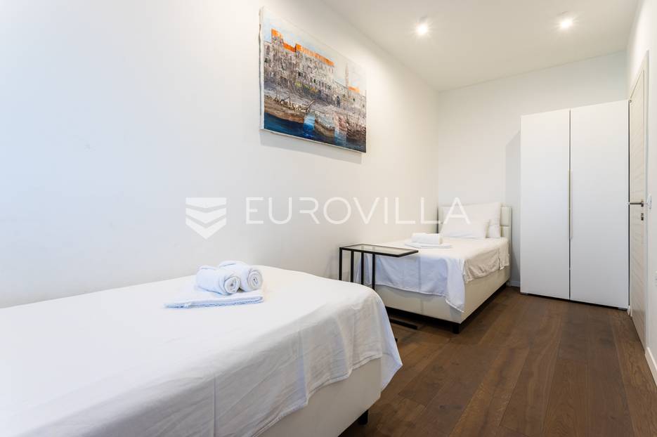 Apartmán Na prodej -  Podstrana