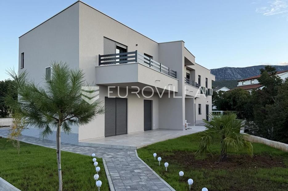 Stan Na prodaju -  Crikvenica