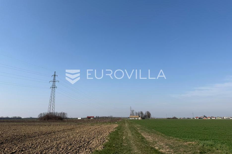 Terrain À vendre - Osječko-baranjska đakovo - foto 1/3