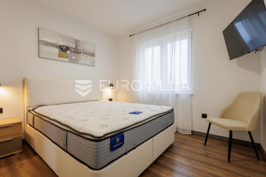 Kuća Na prodaju -  Raša