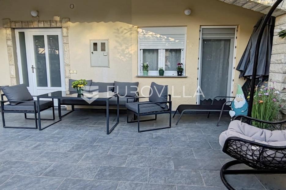 Appartamento In vendita -  Rab