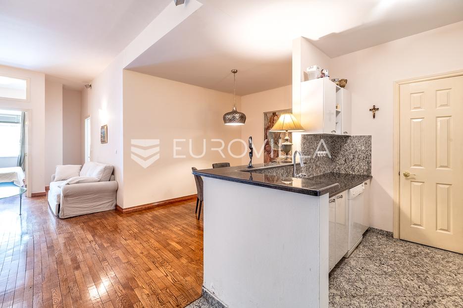 Apartmán Na predaj -  Donji Grad