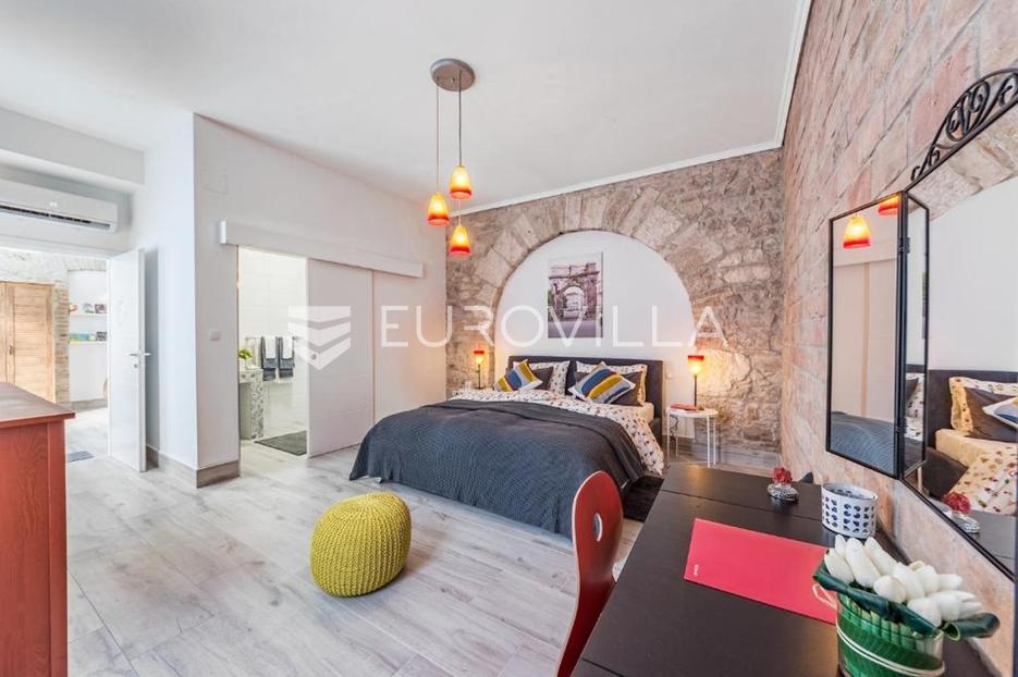 Apartment Zu verkaufen -  Pula