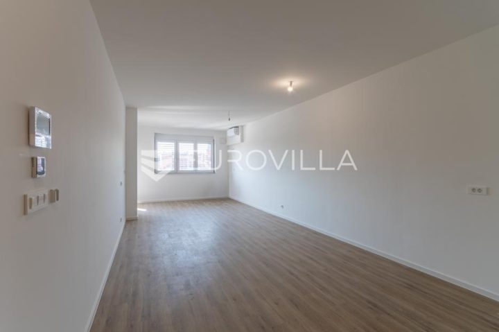 Stan na prodaju 126 m² – Globetka
