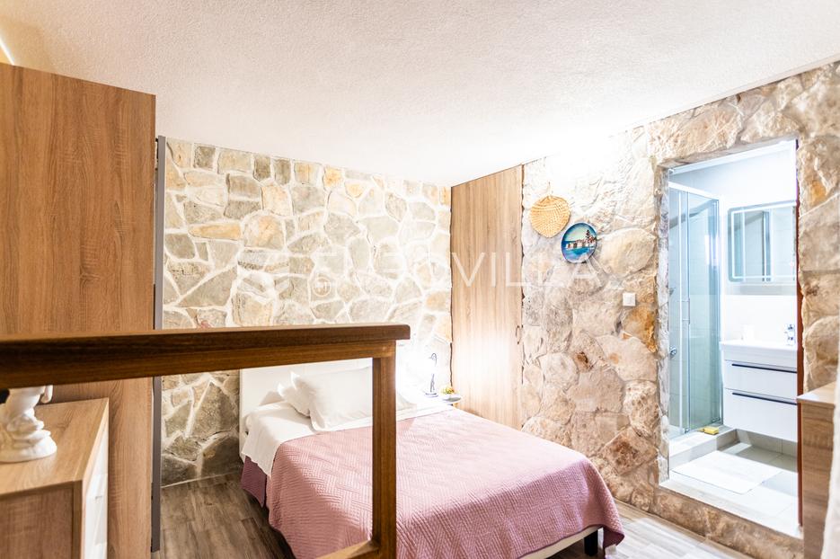 Hiša Na predaj -  Omiš