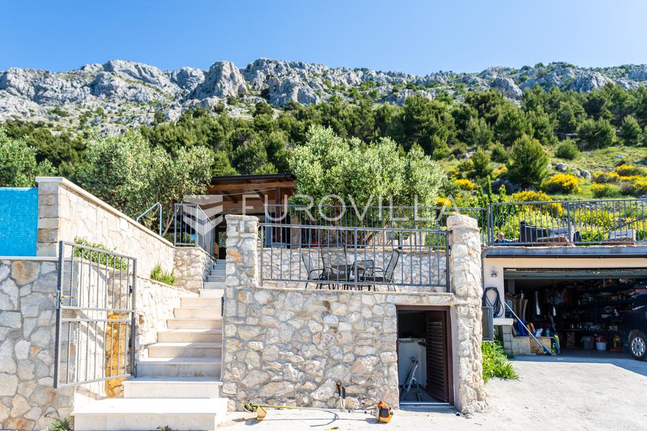 Hiša Na predaj -  Omiš