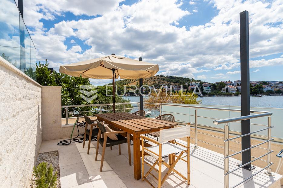 Appartamento In vendita -  Šibenik - Okolica