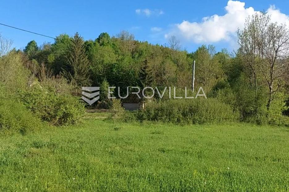 Zemljište Na prodaju -  Lovinac
