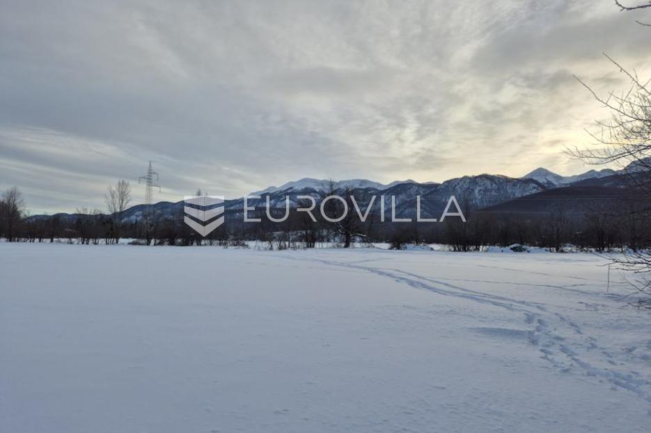 Zemljište Na prodaju -  Lovinac