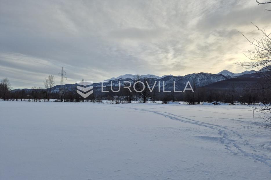 Zemljište Na prodaju -  Lovinac