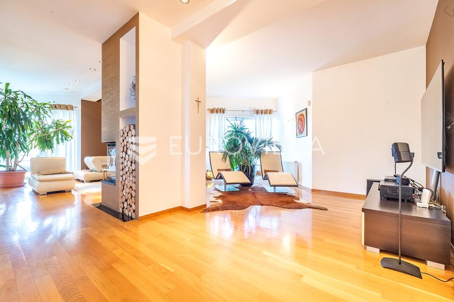 Haus Zu verkaufen -  Samobor - Okolica