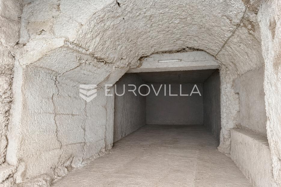 Kuća Na prodaju -  Baška