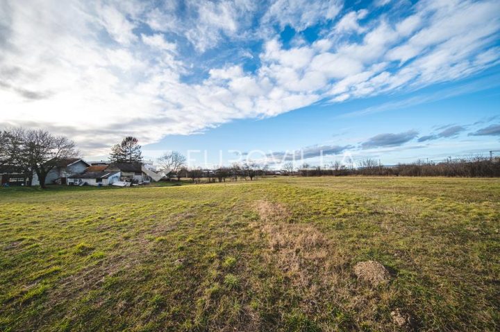 Działka na sprzedaż 8730 m² – Sveta Klara